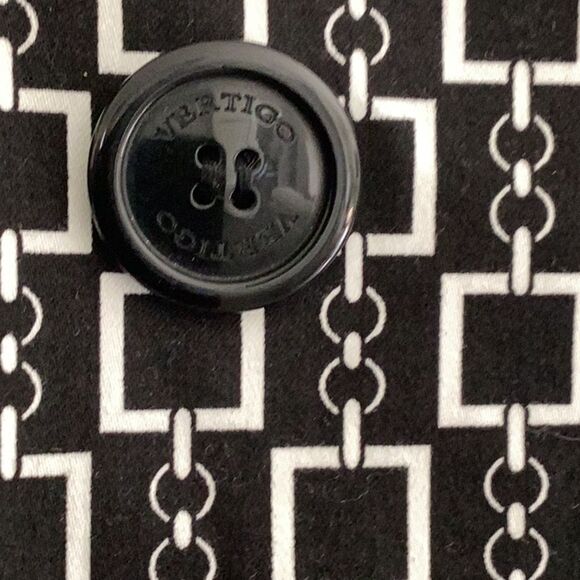 Vertigo Paris Trench Coat - Picture 8 of 10